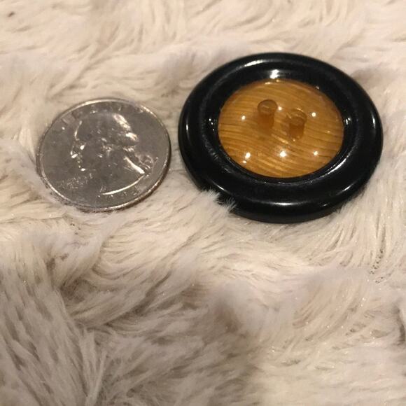 Bakelite vintage estate Buttons - Picture 5 of 5